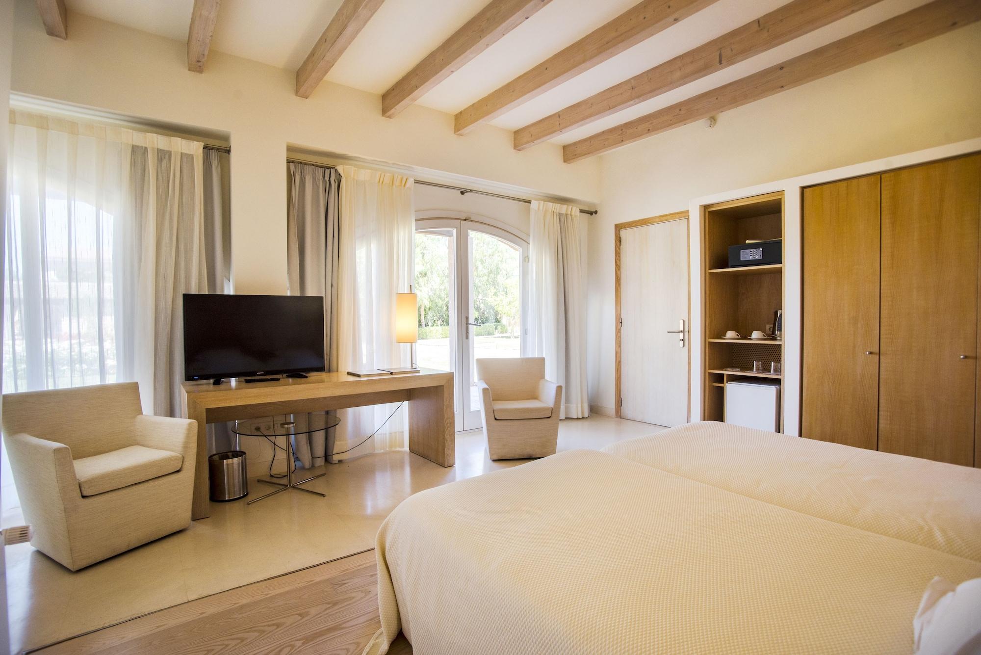 Hotel Ca'N Bonico Ses Salines  Exterior photo